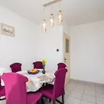 Apartment Edita - Town Centre *