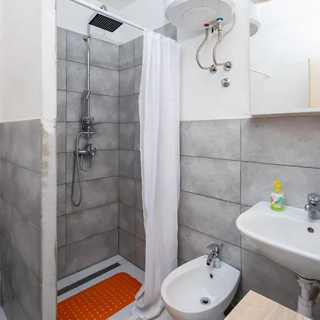 Apartment Edita - Town Centre 公寓